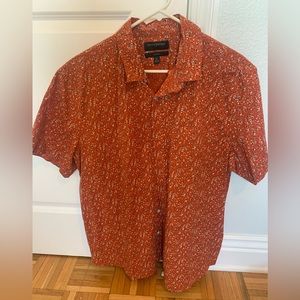 Short sleeve button down casual shirt